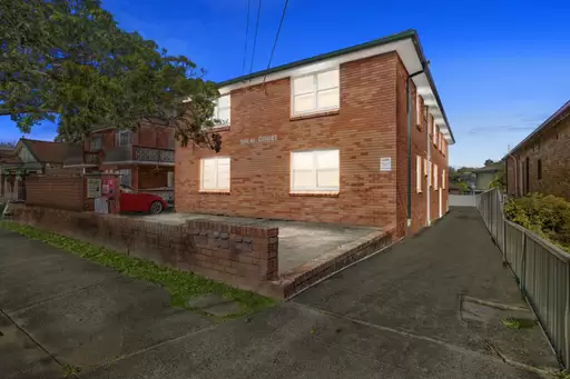 4/8 Queensborough Road, Croydon Park Leased by Rich & Oliva