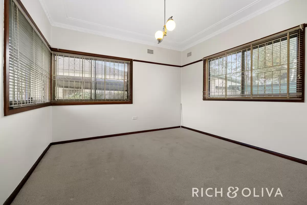20 Mount Avenue, Roselands Leased by Rich & Oliva - image 3