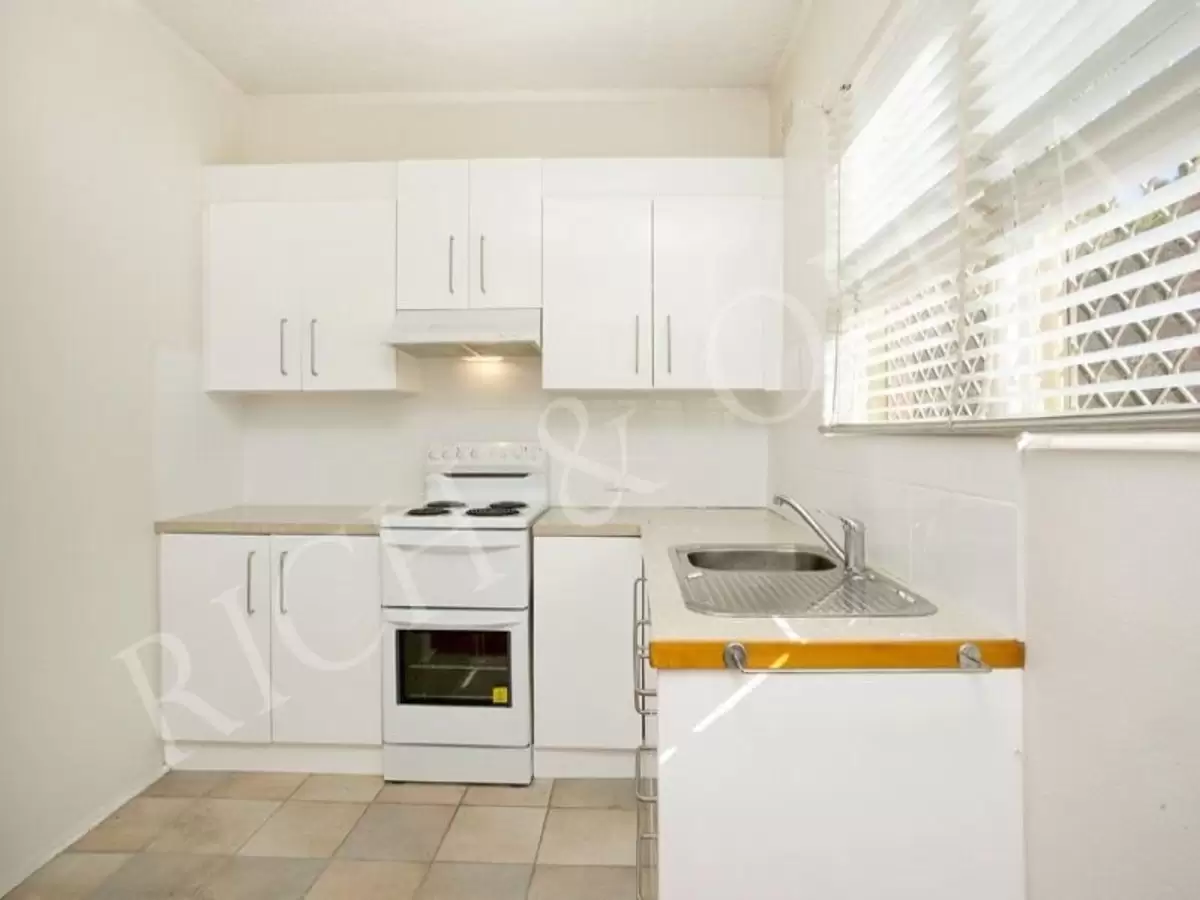 2/1A Second Avenue, Campsie Leased by Rich & Oliva - image 2