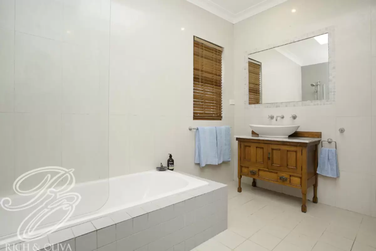 10 Trevenar Street, Ashbury Sold by Rich & Oliva - image 8
