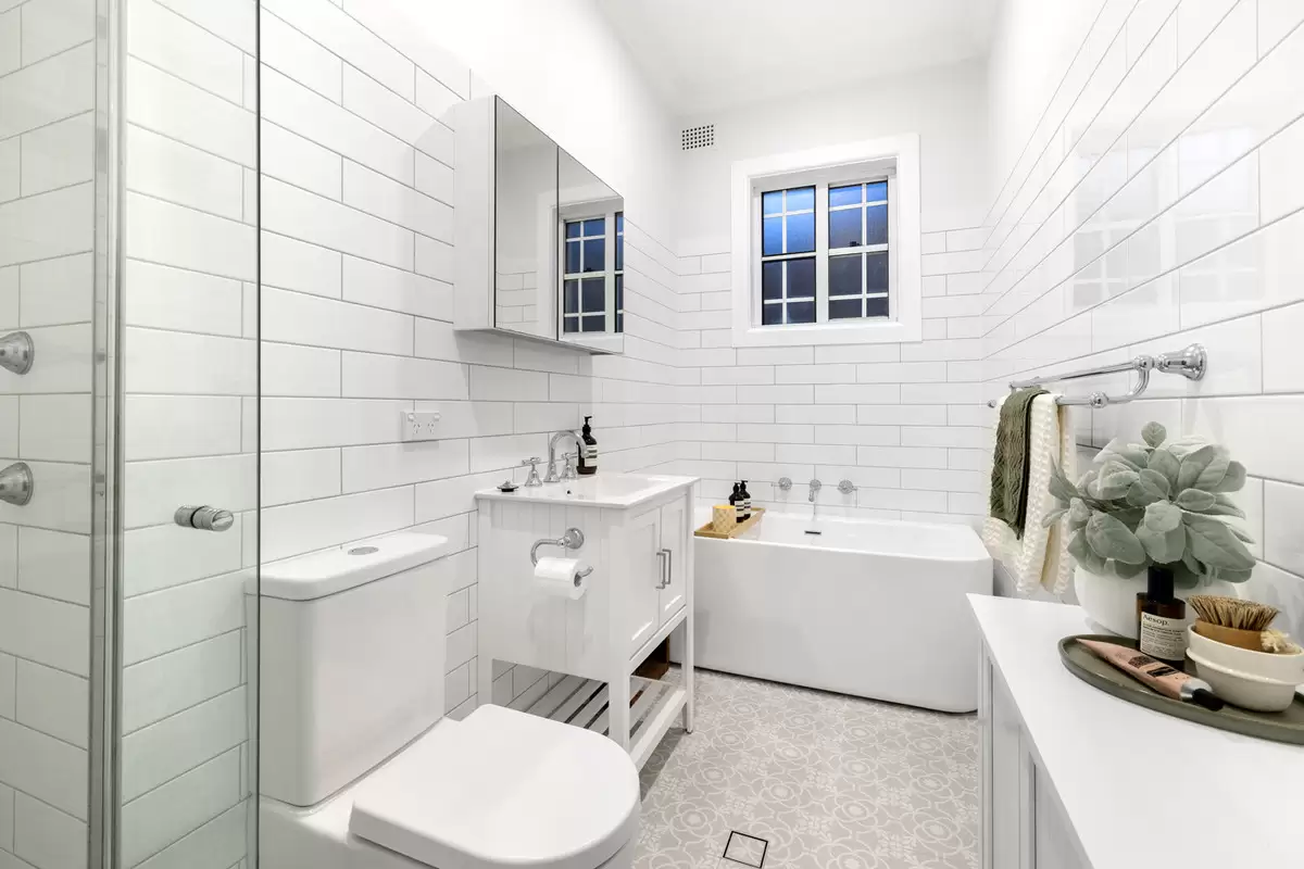 50 Croydon Avenue, Croydon Sold by Rich & Oliva - image 6