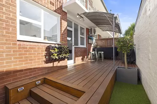 2/9 Jones Street, Croydon Sold by Rich & Oliva