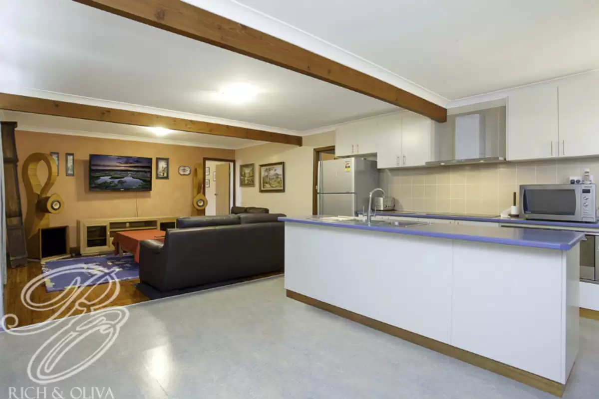 22 Waratah, Croydon Park Sold by Rich & Oliva - image 5