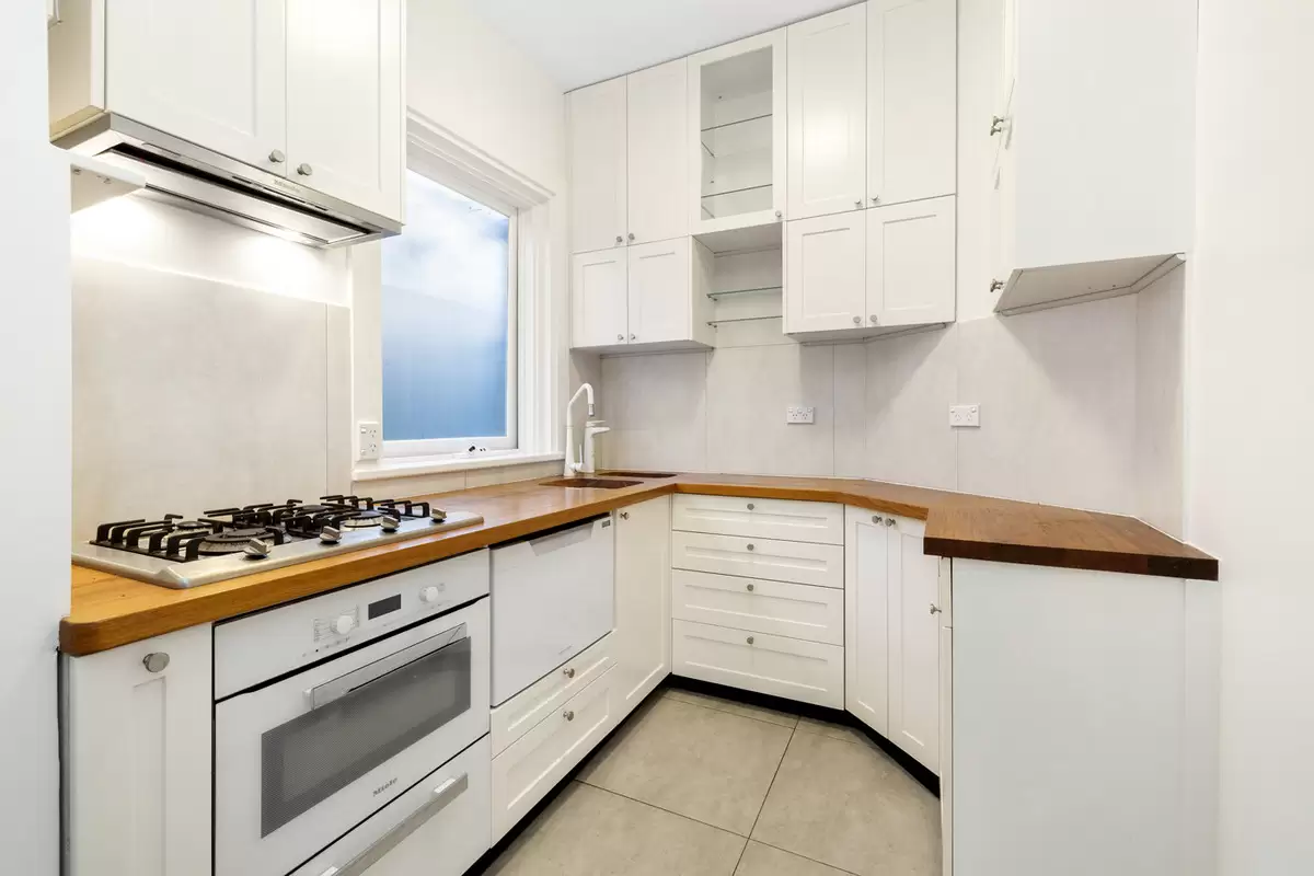 1/12 Denning Street, Petersham Sold by Rich & Oliva - image 2