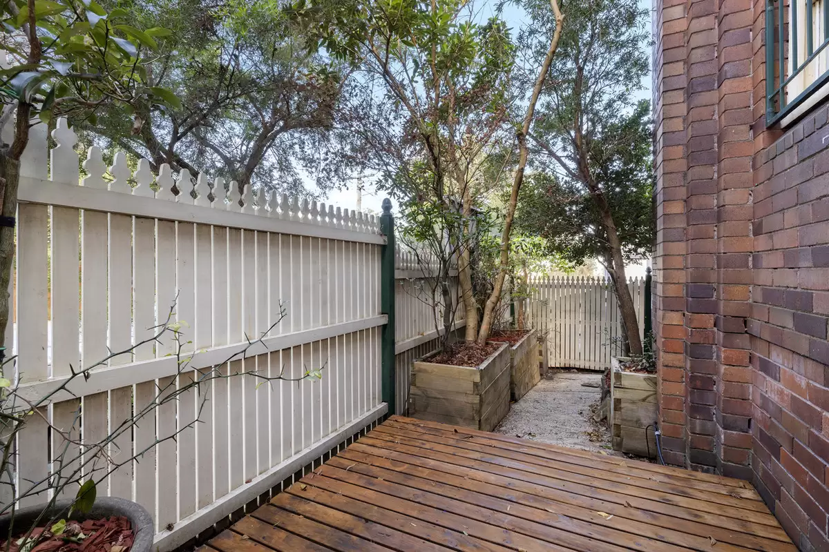 1/12 Denning Street, Petersham Sold by Rich & Oliva - image 6