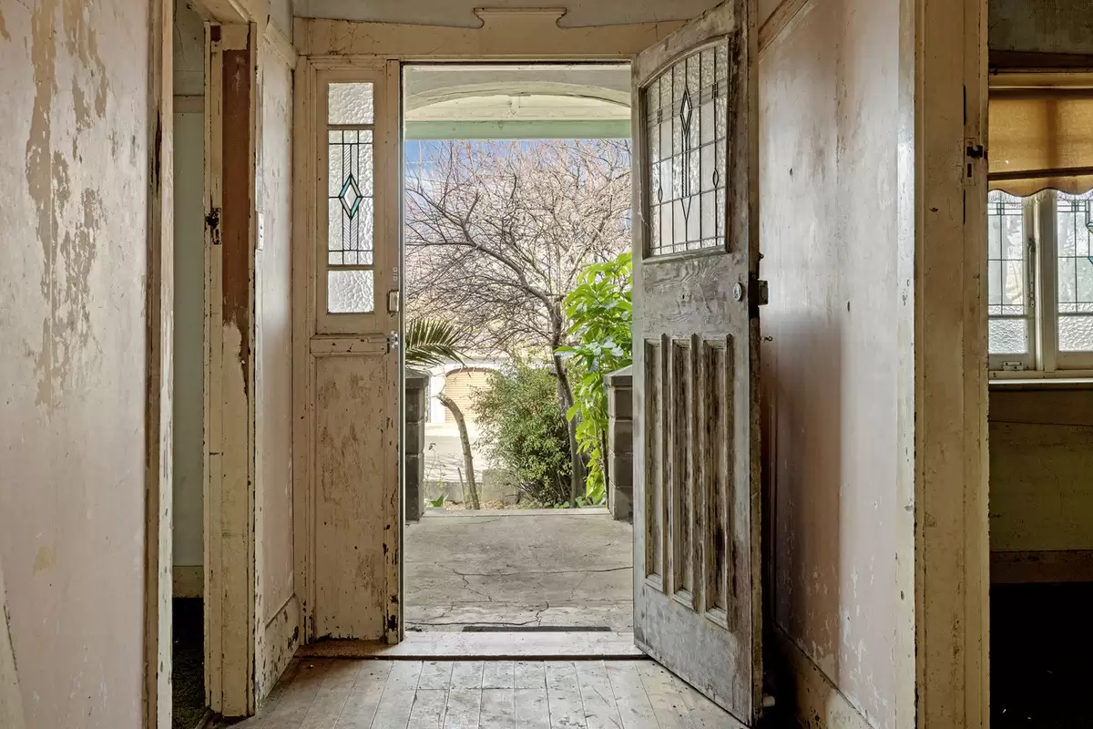 1 Kelvin Street, Ashbury Sold by Rich & Oliva - image 4