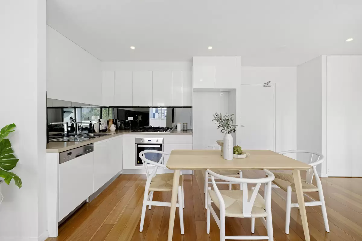 28/50 Loftus Crescent, Homebush Sold by Rich & Oliva - image 4