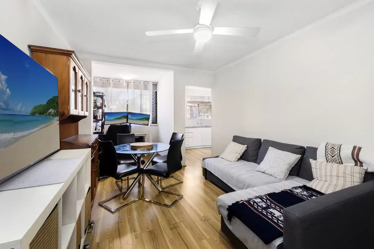 16/43-45 Chapel Street, Roselands Sold by Rich & Oliva - image 3