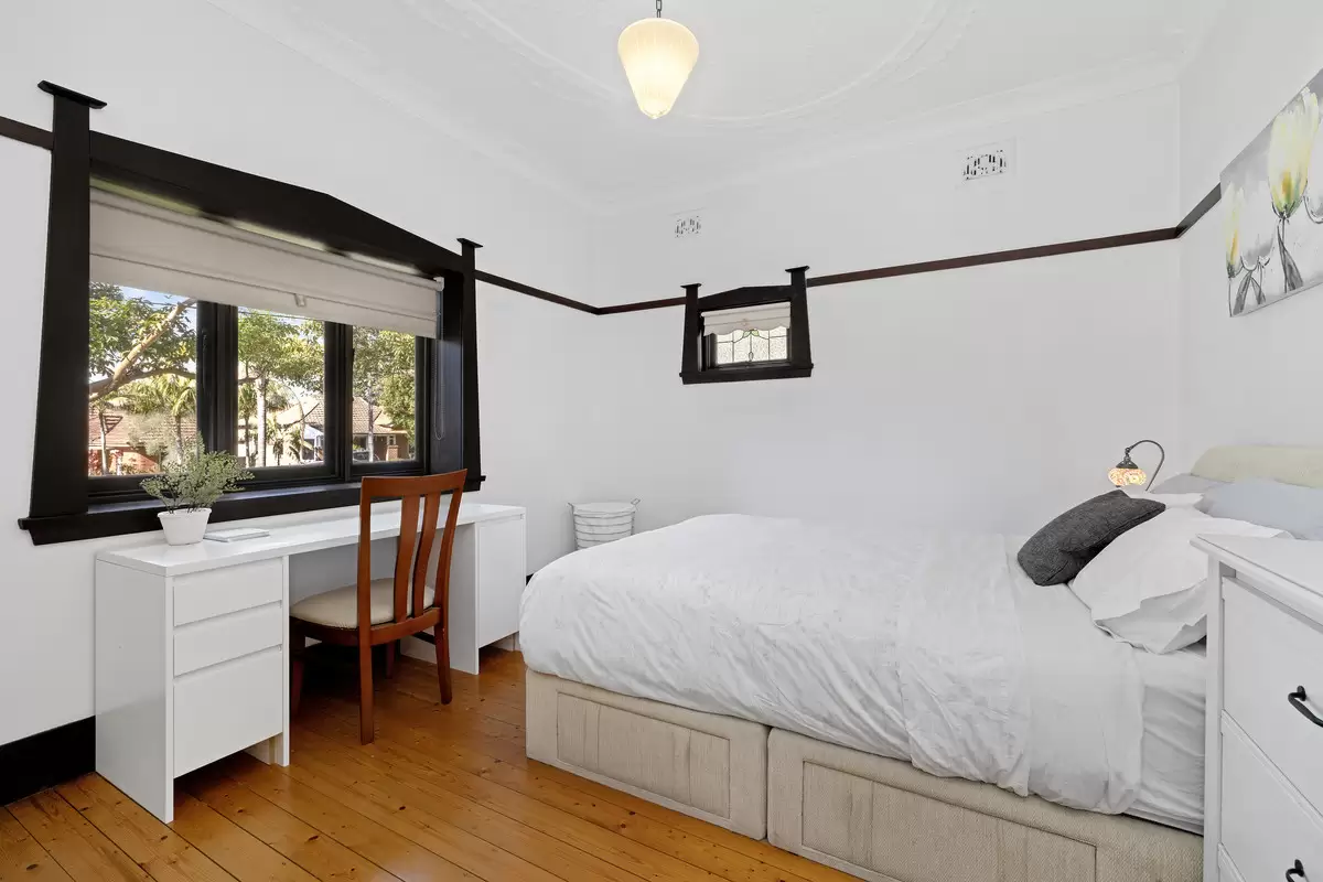13 Acton Street, Croydon Sold by Rich & Oliva - image 5