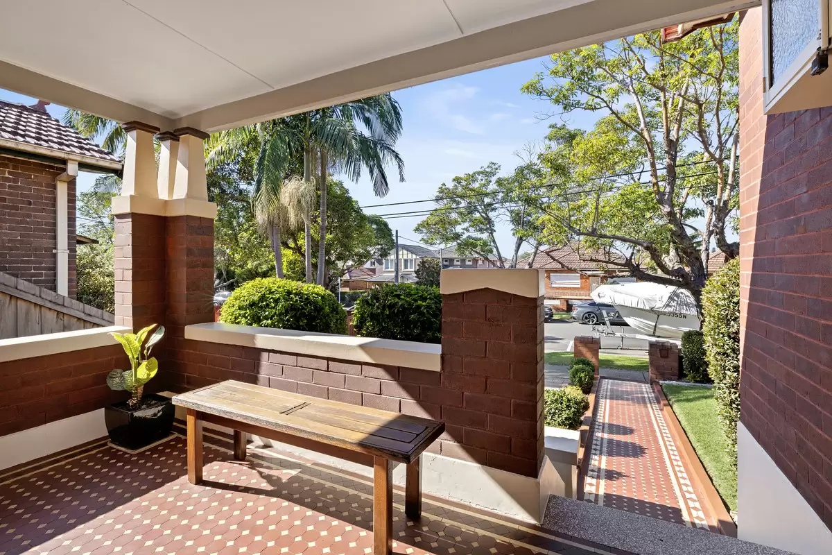 13 Acton Street, Croydon Sold by Rich & Oliva - image 3