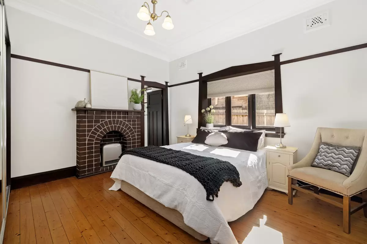 13 Acton Street, Croydon Sold by Rich & Oliva - image 7