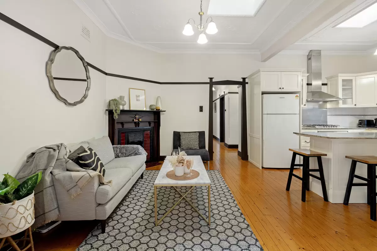 13 Acton Street, Croydon Sold by Rich & Oliva - image 14
