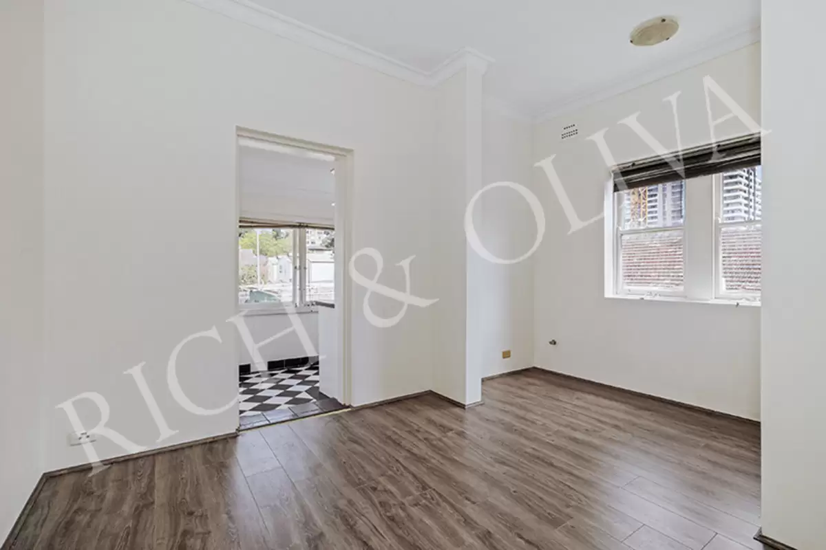 8/18A Railway Parade, Burwood Leased by Rich & Oliva - image 1