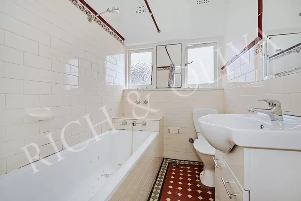 8/18A Railway Parade, Burwood Leased by Rich & Oliva - image 3