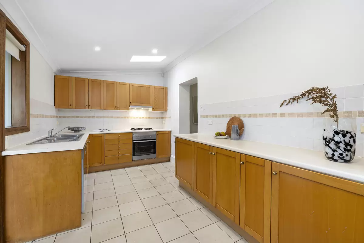 41 Moncur Street, Marrickville Sold by Rich & Oliva - image 13