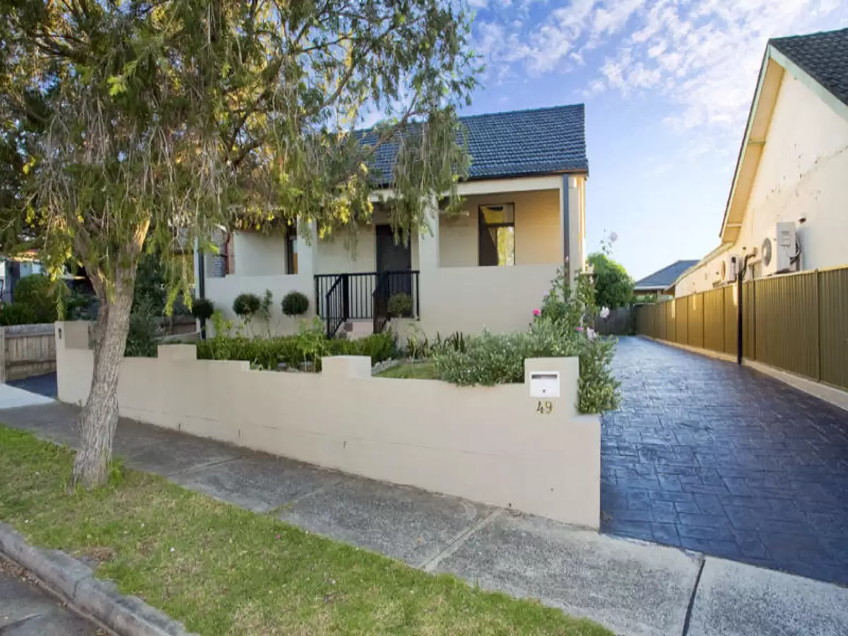 49 Greenhills Street, Croydon Leased by Rich & Oliva - image 1