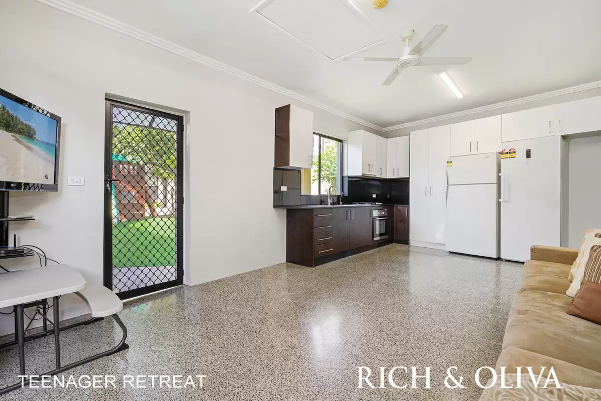 49 Greenhills Street, Croydon Leased by Rich & Oliva - image 7