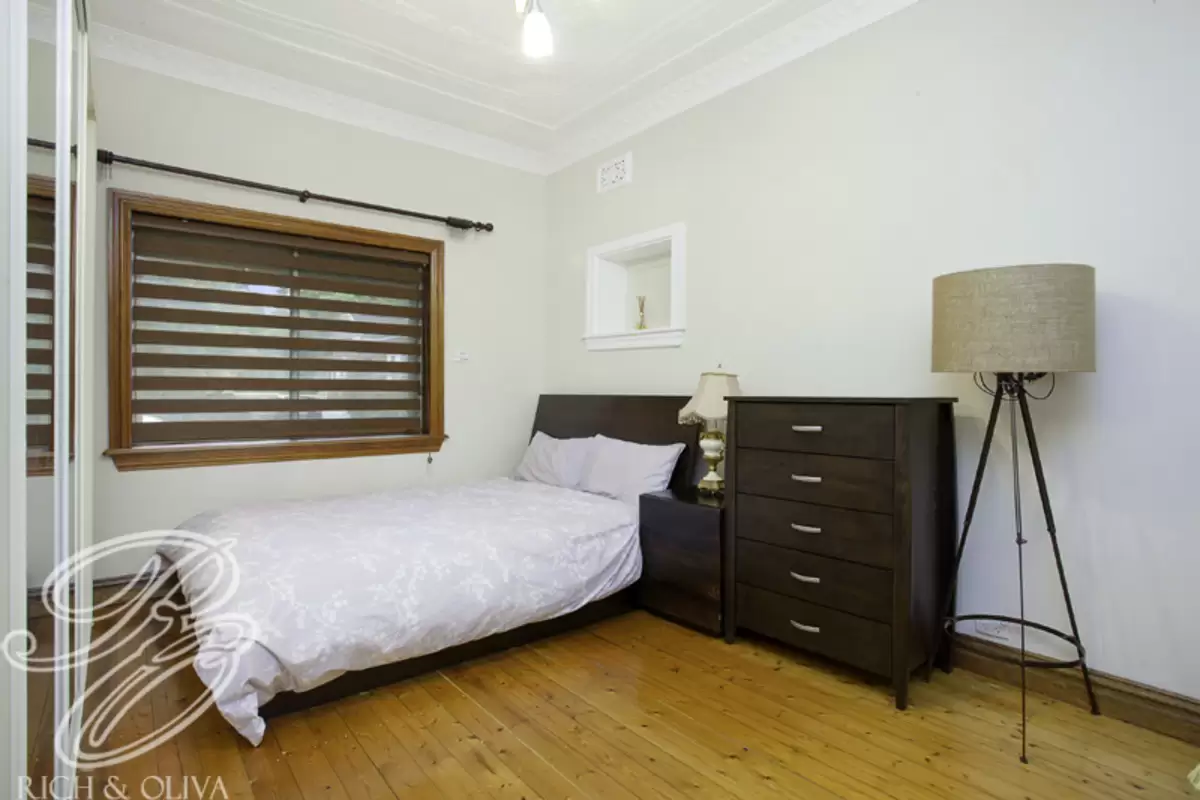 17 Sunbeam Avenue, Croydon Sold by Rich & Oliva - image 4