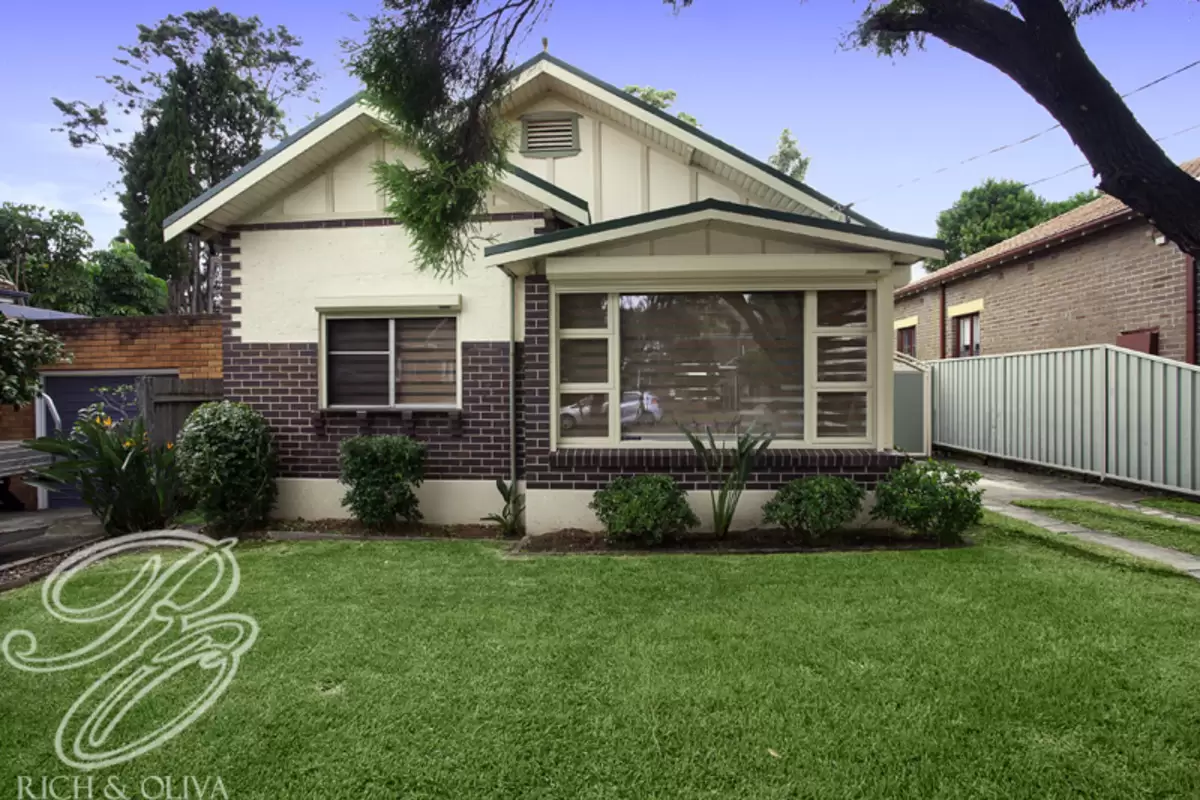 17 Sunbeam Avenue, Croydon Sold by Rich & Oliva - image 1