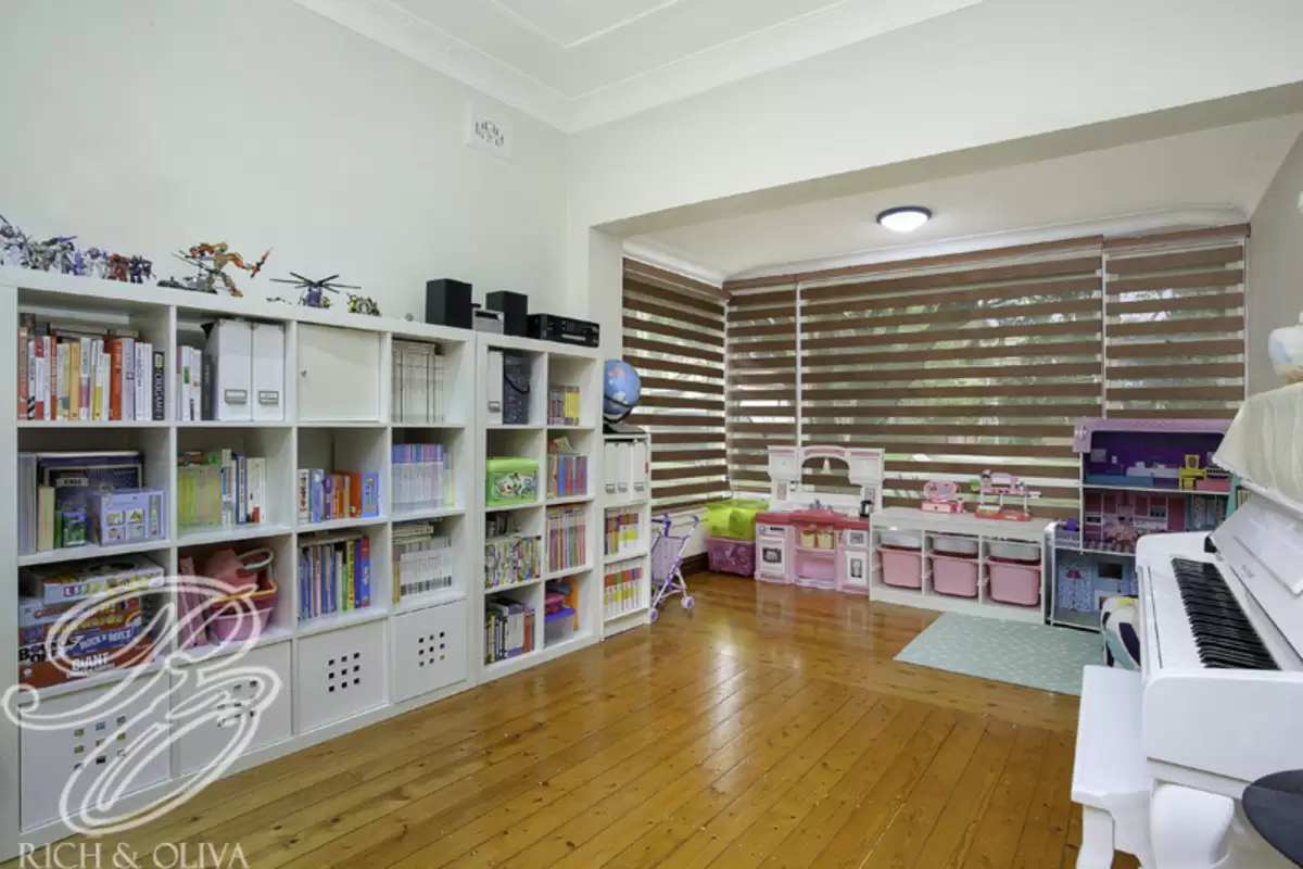 17 Sunbeam Avenue, Croydon Sold by Rich & Oliva - image 5