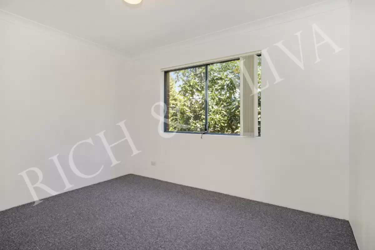 12/8-10 Gloucester Avenue, Burwood Leased by Rich & Oliva - image 3