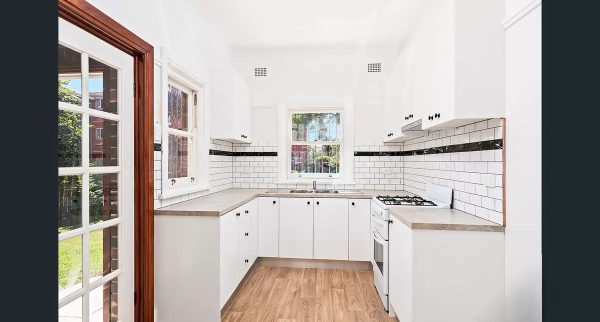 35 Woodcourt Street, Marrickville Leased by Rich & Oliva - image 2