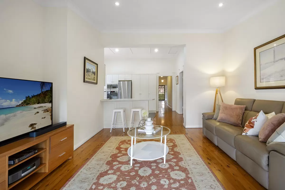 27 Ivanhoe Road, Croydon Sold by Rich & Oliva - image 17