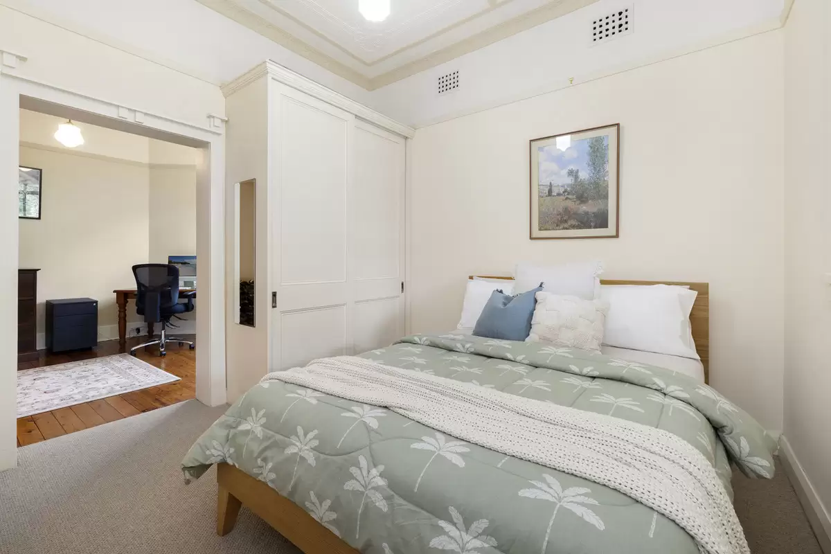 27 Ivanhoe Road, Croydon Sold by Rich & Oliva - image 13