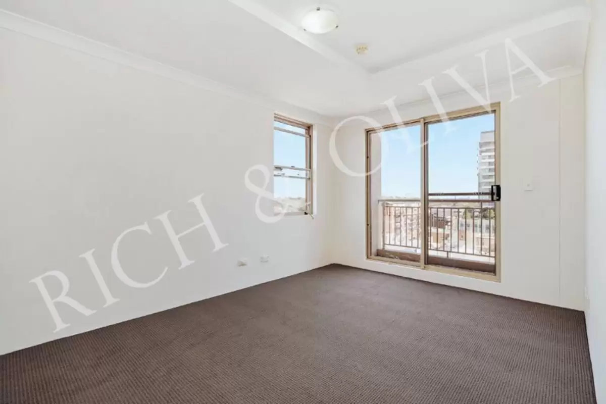 46/11-17 Burleigh Street, Burwood Leased by Rich & Oliva - image 4