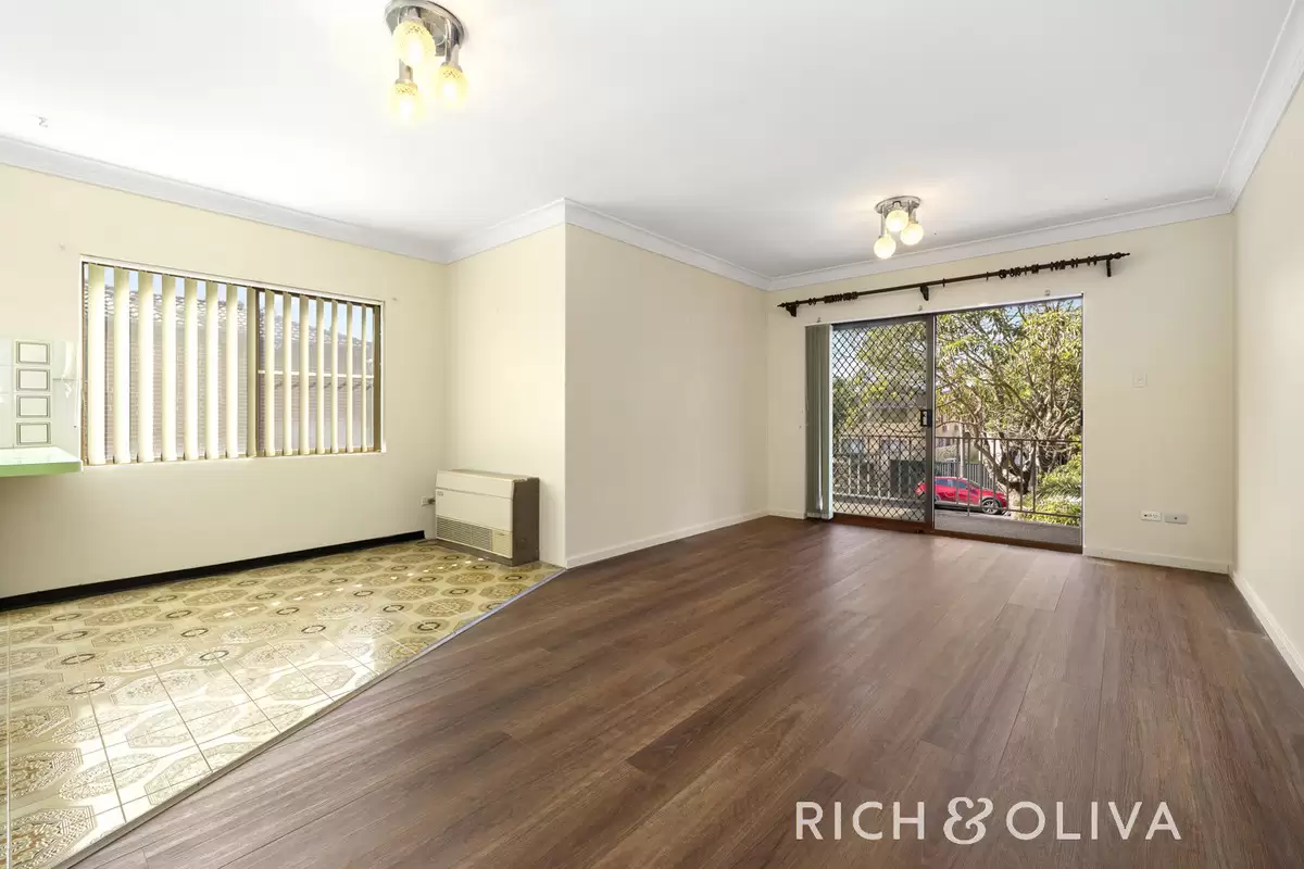 1/30 Sixth Avenue, Campsie Leased by Rich & Oliva - image 2