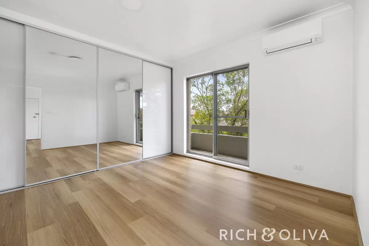 4/73 Liverpool Road, Ashfield Leased by Rich & Oliva - image 3
