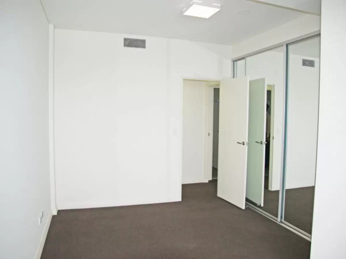 A706/1-17 Elsie Street, Burwood Leased by Rich & Oliva - image 4