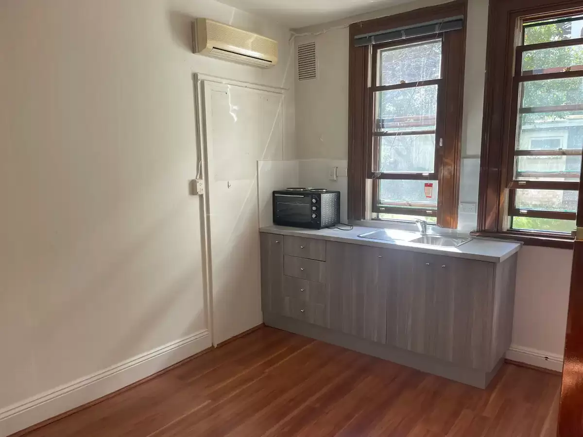 3/46 Bruce Street, Stanmore Leased by Rich & Oliva - image 2