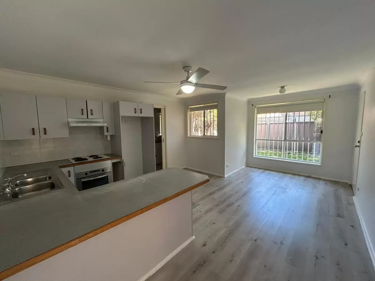 5/25 Gertrude Street, Ingleburn Leased by Rich & Oliva - image 3