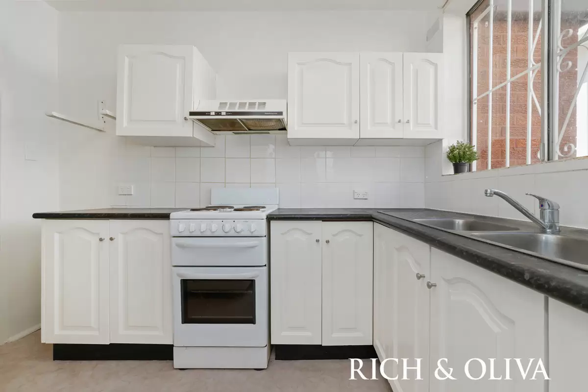 1/7 Fletcher Street.,, Campsie Leased by Rich & Oliva - image 4