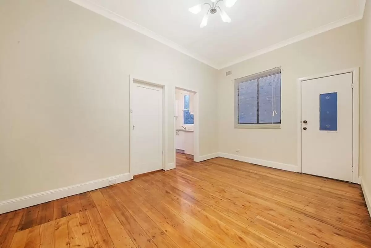 102 Albany Street, Stanmore Leased by Rich & Oliva - image 6