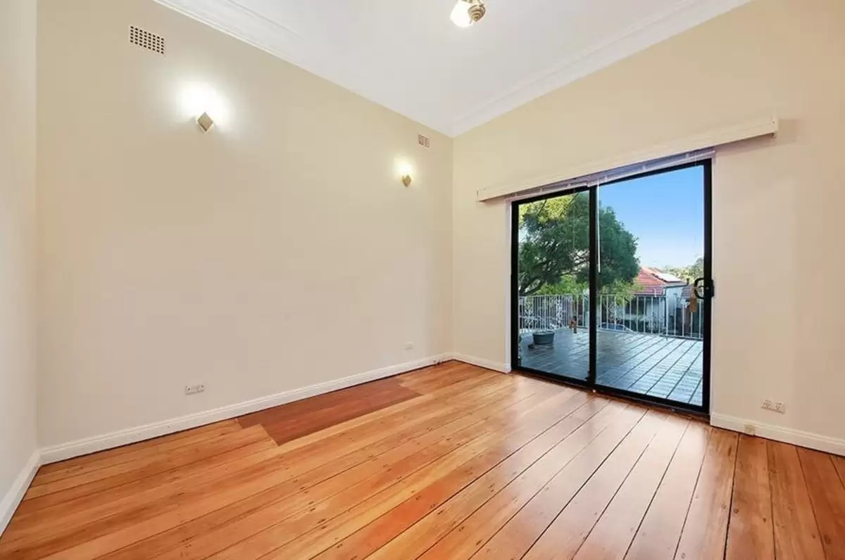 102 Albany Street, Stanmore Leased by Rich & Oliva - image 5
