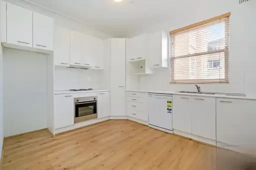 6/3A Gower Street, Summer Hill Leased by Rich & Oliva