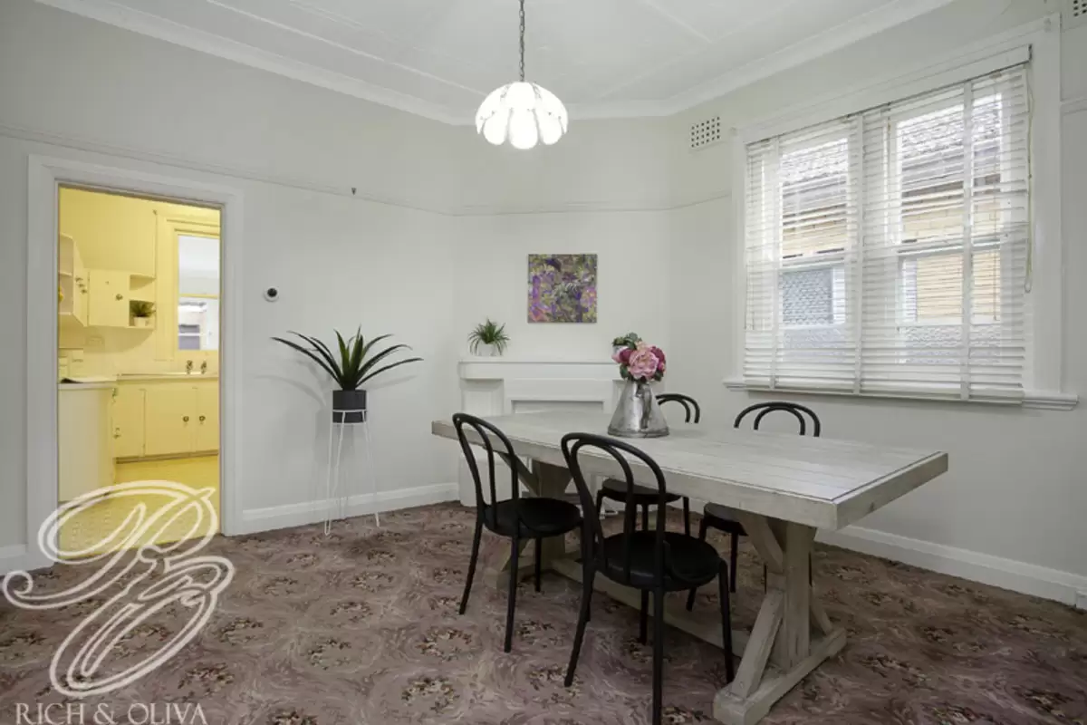 3 Page Avenue, Ashfield Sold by Rich & Oliva - image 4