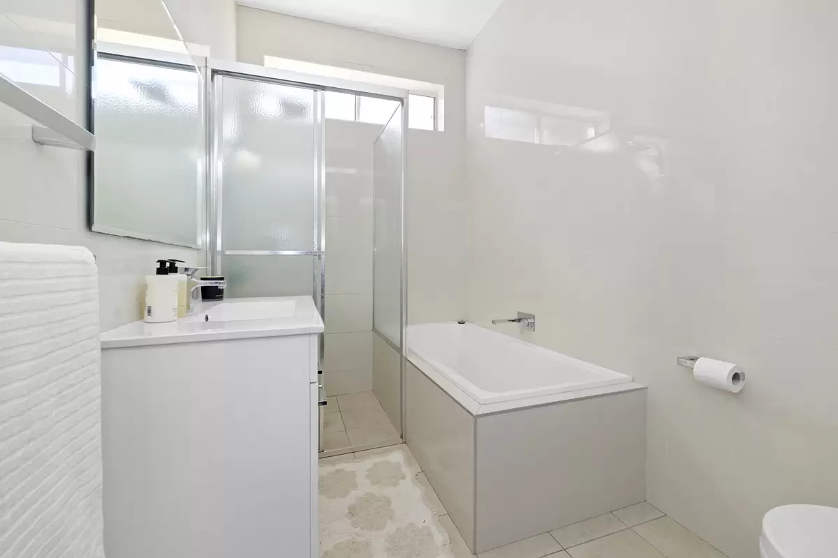 12 Gala Avenue, Croydon Sold by Rich & Oliva - image 4