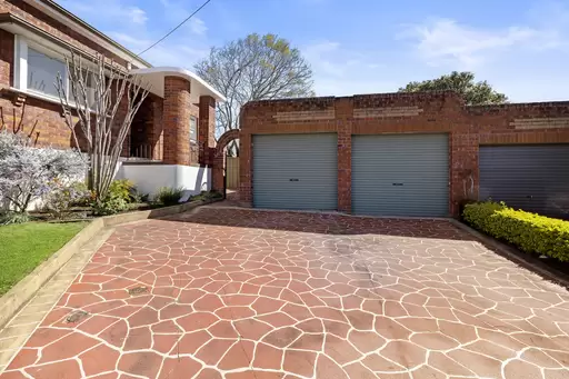 12 Gala Avenue, Croydon Sold by Rich & Oliva