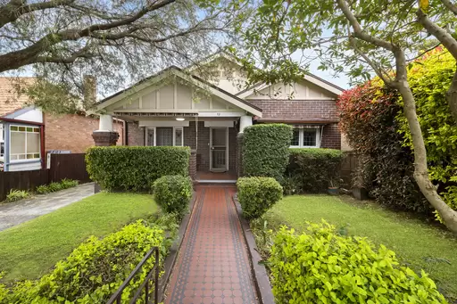 12 Tahlee Street, Burwood Sold by Rich & Oliva