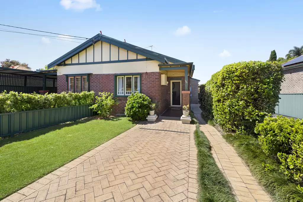 126 Lucas Road, Burwood Sold by Rich & Oliva