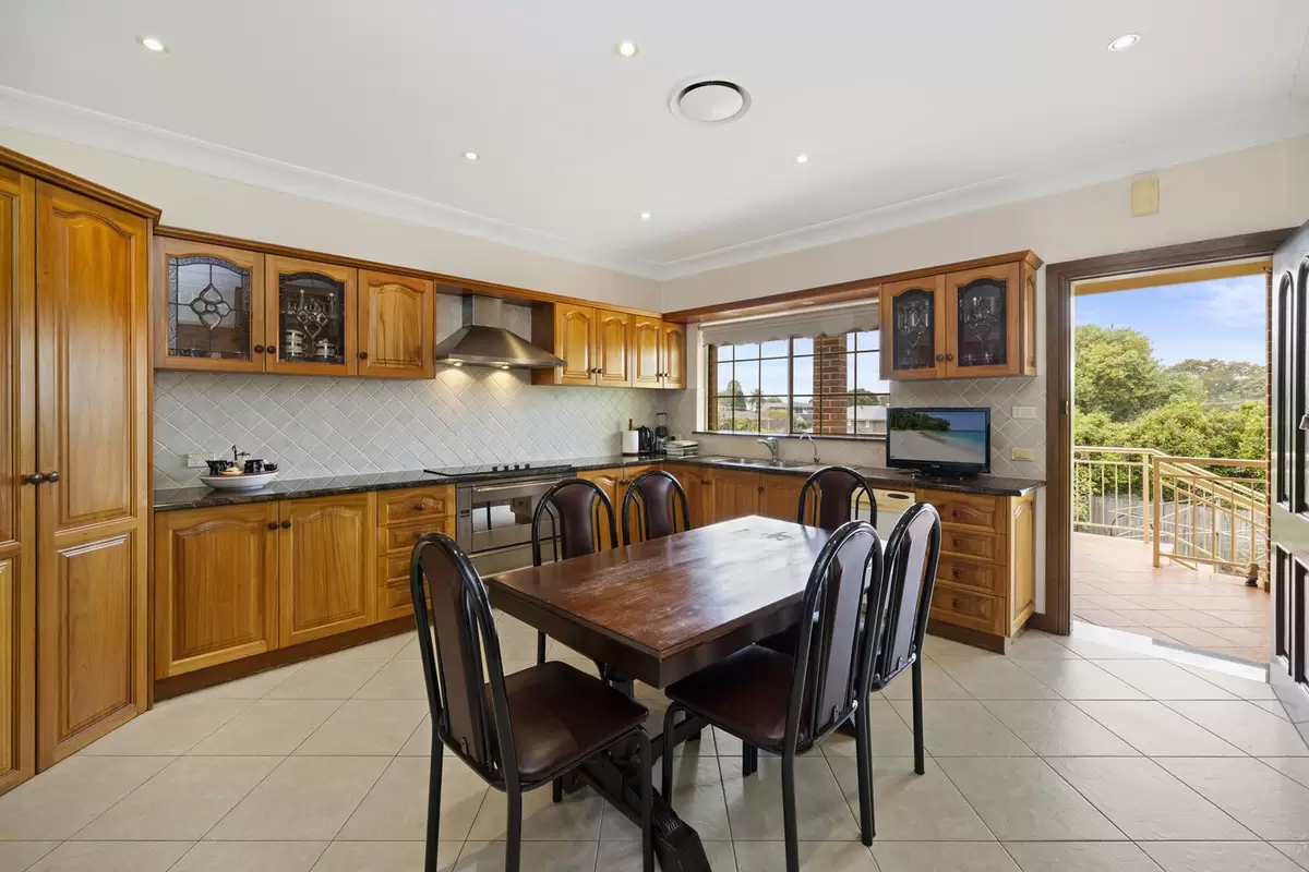 7 Burns Street, Croydon Sold by Rich & Oliva - image 7