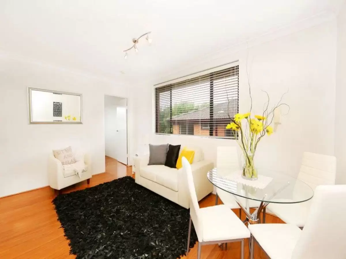 10/33 Livingstone Road, Petersham Leased by Rich & Oliva - image 2
