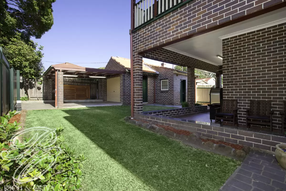 14 Wychbury Avenue, Croydon Sold by Rich & Oliva - image 10