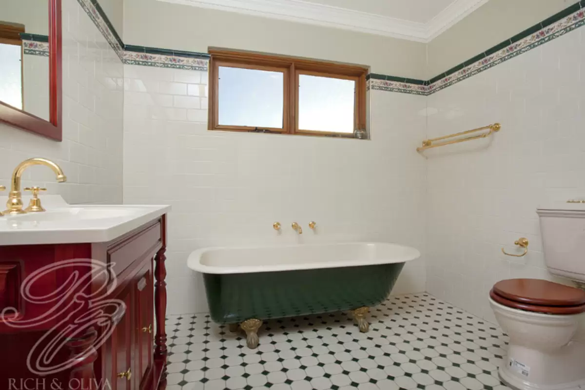 14 Wychbury Avenue, Croydon Sold by Rich & Oliva - image 8