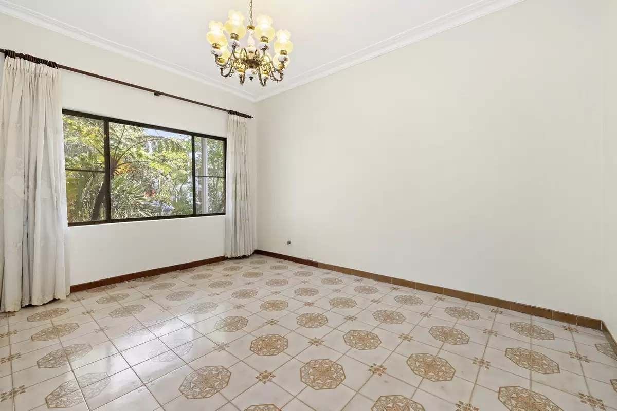 5 Mintaro Avenue, Strathfield Sold by Rich & Oliva - image 4