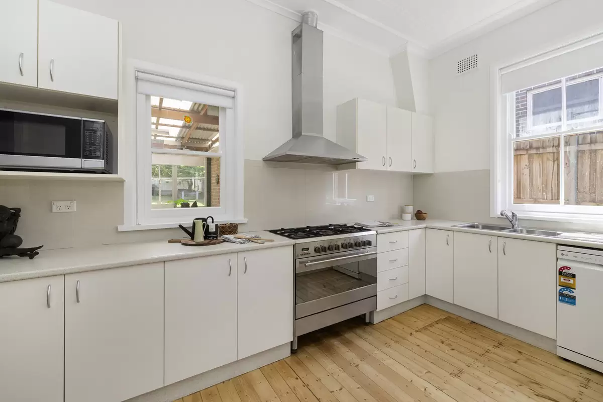 39 Melville Street, Ashbury Sold by Rich & Oliva - image 12