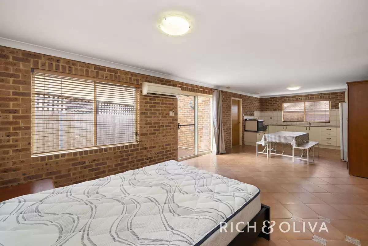 16A Lily Street, Burwood Heights Leased by Rich & Oliva - image 2